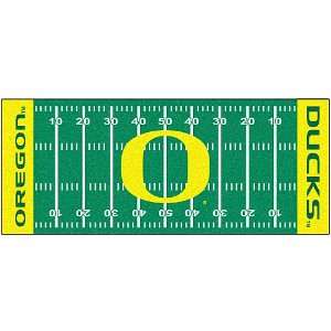  Fanmats Oregon Ducks Football Field Runner: Sports 