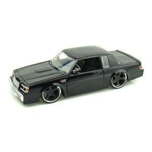 1987 Buick Grand National 1/24 Black: Toys & Games