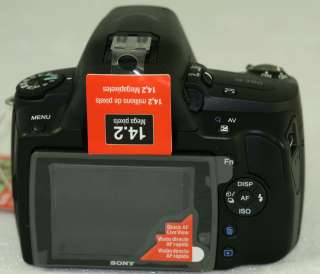   Photo LCD Plus display, high sensitivity ISO 3200, 18 55mm zoom lens