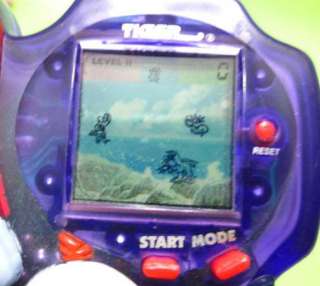 DIGIMON DIGITAL MONSTER ELECTRONIC GAME by TIGER yr2000  
