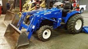 USED New Holland TC33D Tractor, 33HP, 3 Cylinder Diesel, 4WD, Loader 