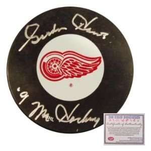  Gordie Howe Detroit Red Wings NHL Hand Signed Hockey Puck 