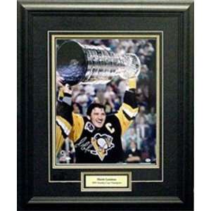Mario Lemieux Celebrates Stanley Cup Win   NHL Mugs and Cups:  