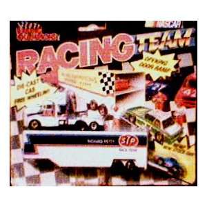  Bobby Allison Nascar Free Wheeler with Mini Stock Cars: Toys & Games