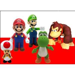    Nintendo Super Mario Bros. Toad Vinyl Figure: Everything Else