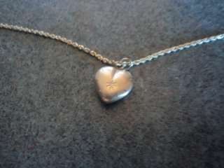   GOLD NECKLACE CHAIN AND HEART PENDENT NOT SCRAP NOT PLATE 24  