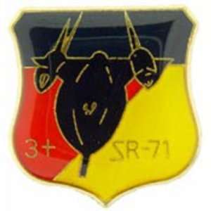  SR 71 Logo Pin 1 Arts, Crafts & Sewing