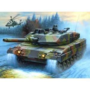   AG Germany 1/72 German Leopard 2 A5 Tank Model Kit: Toys & Games