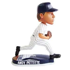  New York Yankees Andy Pettitte 2010 Helmet Base Bobblehead 