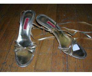 CAROLINA HERRERA gold leather sandals heels shoes 38 8  