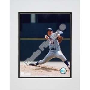  Photo File New York Mets Tom Seaver Matted Photo: Sports 