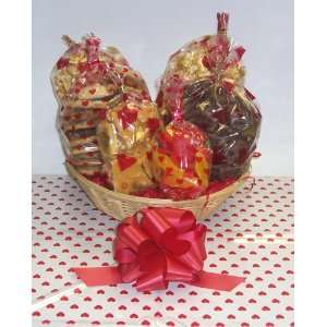 Scotts Cakes Large Hot to Trot Valentine Basket no Handle Heart 
