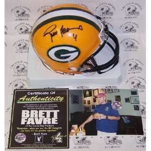 Brett Favre Autographed/Hand Signed Green Bay Packers Mini Helmet