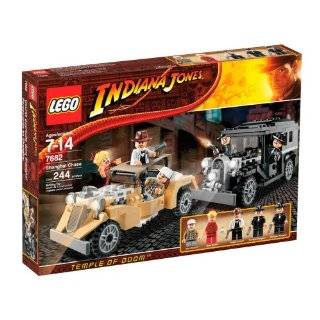  LEGO Indiana Jones Fight on the Flying Wing (7683): Toys 