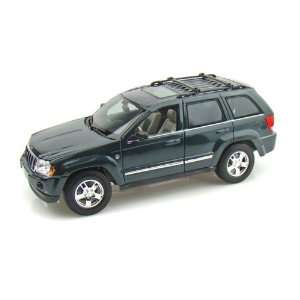  2005 Jeep Grand Cherokee 1/18 Green: Toys & Games