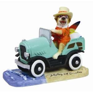  Travel Dogs Figurine   Miles of Smiles: Home & Kitchen