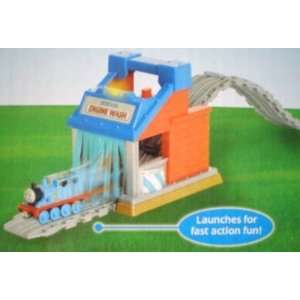   Thomas & Friends Sodor Engine Wash Take Along Playset: Toys & Games