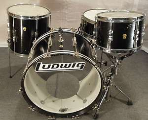   CLUB DATE KIT, BLACK LACQUER With MATCHING SNARE. SOUNDS GREAT  