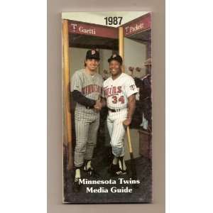  1987 Minnesota Twins Media Guide MLB Baseball: MLB: Books