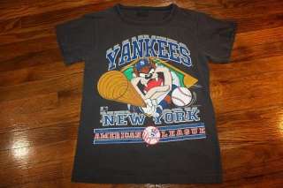 XS * vtg 90s 1993 NEW YORK YANKEES taz T SHIRT * mlb baseball  