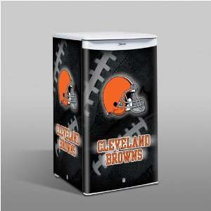  Cleveland Browns Large Refrigerator Memorabilia. Sports 
