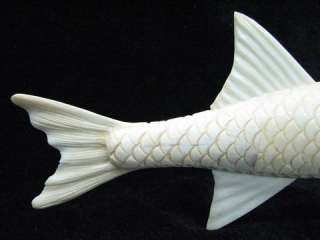 Alive Refined Ox Bone Lifelike Fish Netsuke 8.8  
