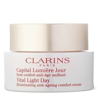 Home Beauty Skincare Moisturisers Anti ageing Vital Light Illuminating 
