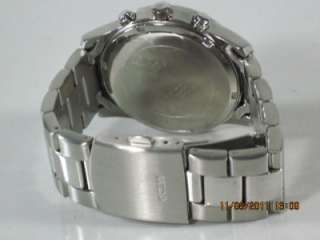 Guess U12605L1 Womens Contemporary Silvertone Stainless Steel 