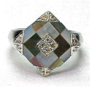 Vintage 14k white Gold Mother of Pearl & Diamond Ladies ring GORGEOUS 