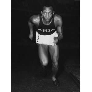  Coll. Track and Field Ohio St. Jesse Owens Posed Action 