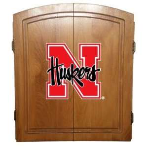  NCAA   Oak Finish Dart Board Cabinet School Nebraska 